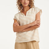 Top com Decote V e Estampado Diagonal | Sand - Dark Sand