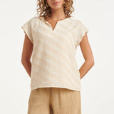 Top com Decote V e Estampado Diagonal | Sand - Dark Sand