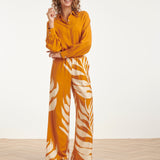 Calças Largas com Estampado Botânico de Folhas em Amarelo Ocre | Mustard - Off White