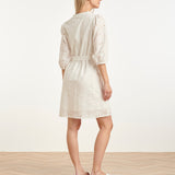 Vestido Branco de Bordado Inglês com Decote V e Cinto | White