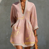 Calista Vestido Mini Rosa de Renda com Decote em V