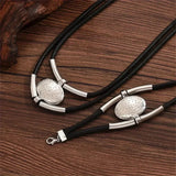 Conjunto Atemporal de Colar e Pulseira em Camadas