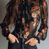 Blusa Vintage Preta de Chiffon Transparente Floral com Laço no Decote