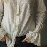 Blusa Retro de Renda com Punhos Franzidos