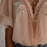 Blusa de Chiffon Boho com Bordado Floral