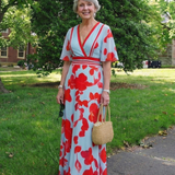 Corinne | Vestido Maxi Floral com Decote em V e Manga Curta