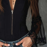 Blusa Vintage com Mangas Transparentes e Gola com Fecho