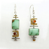 Brincos Dourados Vintage com Pedra Verde