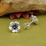 Brincos de Mola Prateados Vintage com Flor