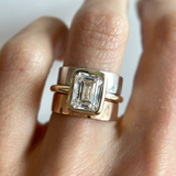 Anel Vintage Dourado e Prateado com Cristal Embutido