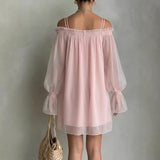 Elisa Vestido Mini de Tule com Ombros à Mostra e Manga Comprida